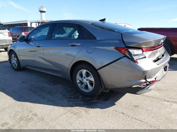 2022 HYUNDAI ELANTRA VIN KMHLL4AG5NU278718 фото 3