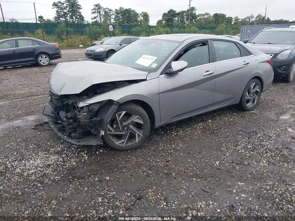 KMHLS4DG9RU813456 — 2024 Hyundai Elantra, фото 2 с аукциона IAAI, Передняя часть