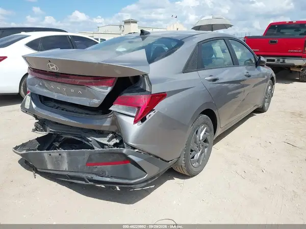 KMHLM4DJ8RU113157 — 2024 Hyundai Elantra, фото 4 с аукциона IAAI, Задняя часть