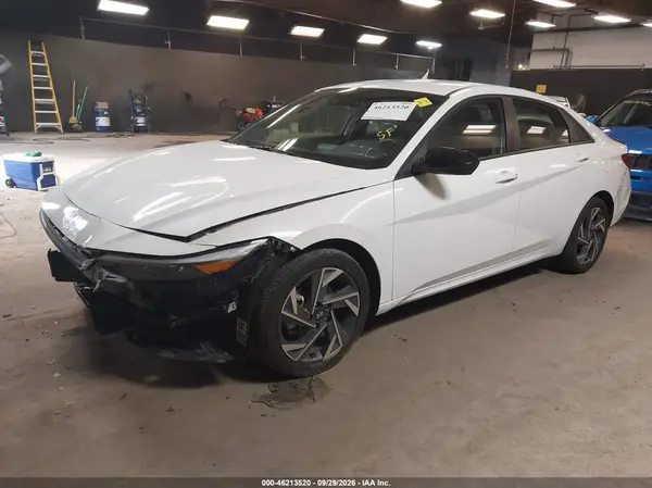 KMHLM4DG1SU095594 — 2025 Hyundai Elantra, фото 2 с аукциона IAAI, Передняя часть