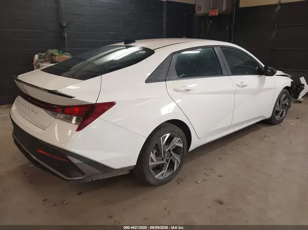 KMHLM4DG1SU095594 — 2025 Hyundai Elantra, фото 4 с аукциона IAAI, Передняя часть