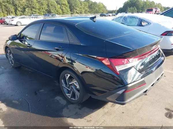 KMHLM4DG5SU965850 — 2025 Hyundai Elantra, фото 3 с аукциона IAAI, Передняя часть