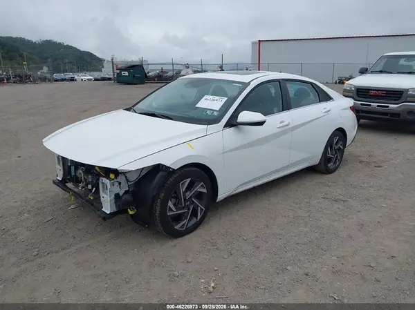 KMHLS4DGXSU914141 — 2025 Hyundai Elantra, фото 2 с аукциона IAAI, Передняя часть