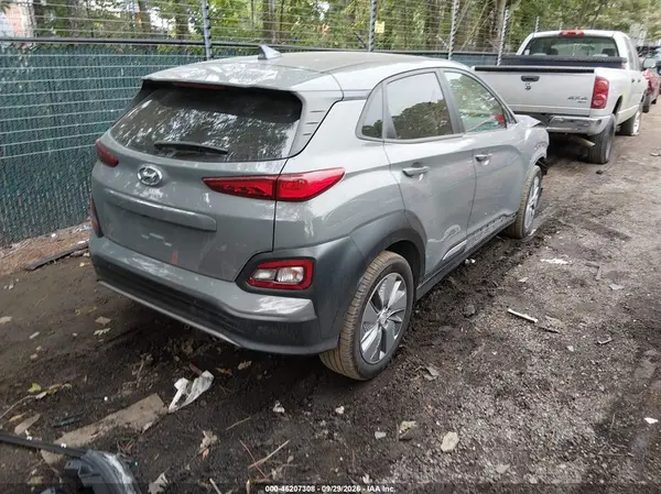 KM8K53AG4MU106856 — 2021 Hyundai Kona, фото 4 с аукциона IAAI, Передняя часть