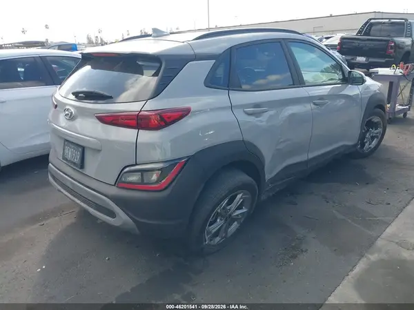 KM8K32AB1PU961989 — 2023 Hyundai Kona, фото 4 с аукциона IAAI, LEFT & RIGHT SIDE