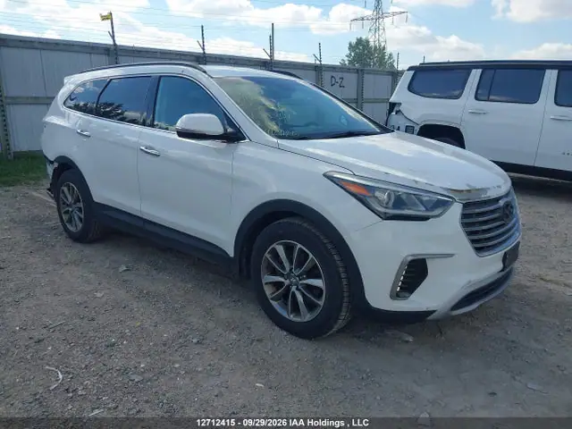 KM8SNDHF4HU180304 — 2017 Hyundai Santa FE XL, Задняя часть (Rear), фото до ремонта