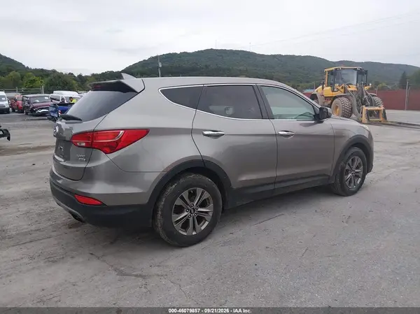 5XYZTDLB4GG329436 — 2016 Hyundai Santa FE, фото 4 с аукциона IAAI 07.10.2026, Подтопление