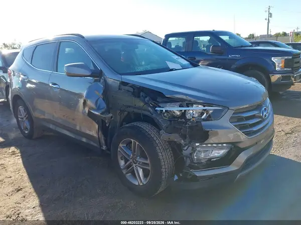 5NMZU3LBXHH005549 — 2017 Hyundai Santa FE, Передняя часть (Front End), фото до ремонта
