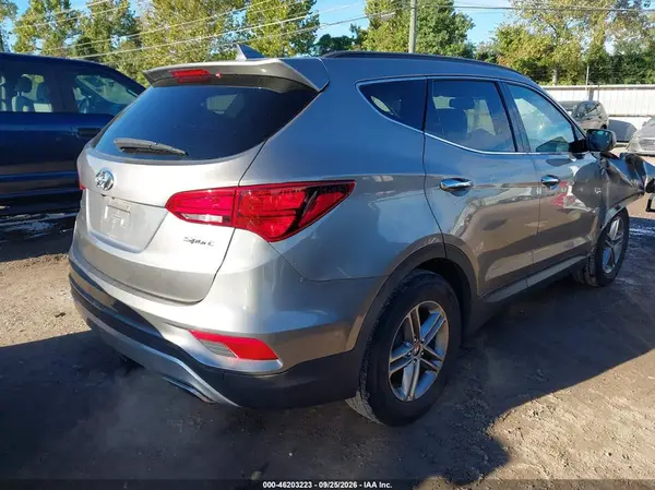 5NMZU3LBXHH005549 — 2017 Hyundai Santa FE, фото 4 с аукциона IAAI 08.10.2026, Передняя часть