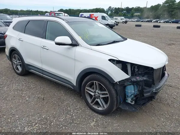 KM8SRDHF3HU255725 — 2017 Hyundai Santa FE, Передняя часть (Front End), фото до ремонта