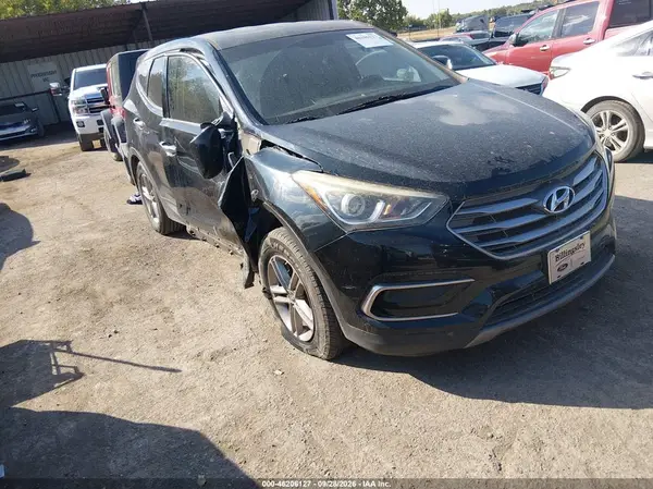 5XYZTDLB6HG438000 — 2017 Hyundai Santa FE, Передняя часть справа (Right Front), фото до ремонта