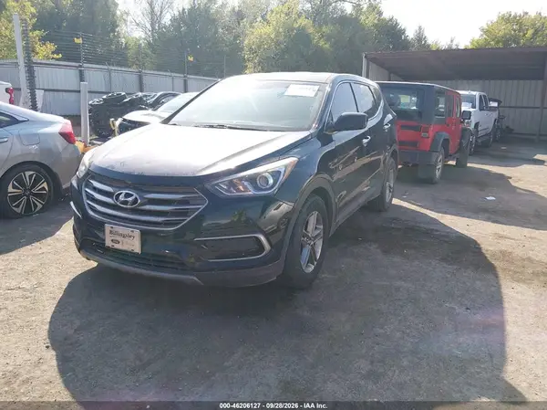 5XYZTDLB6HG438000 — 2017 Hyundai Santa FE, фото 2 с аукциона IAAI, Передняя часть справа