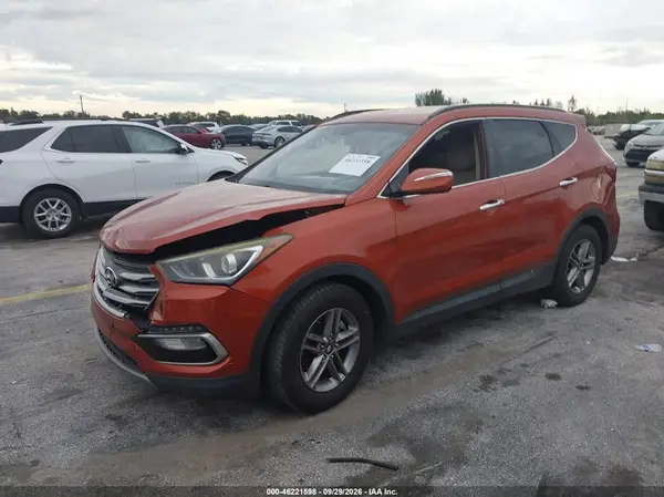 5XYZU3LB0HG412869 — 2017 Hyundai Santa FE, фото 2 с аукциона IAAI, Передняя часть