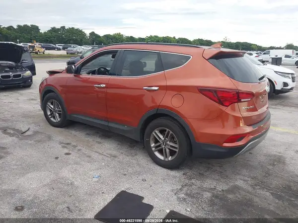 5XYZU3LB0HG412869 — 2017 Hyundai Santa FE, фото 3 с аукциона IAAI, Передняя часть