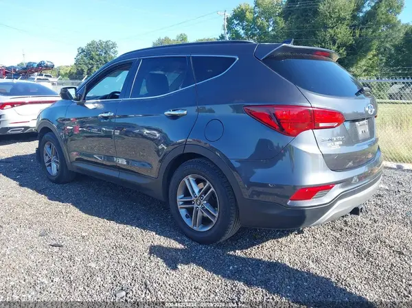 5XYZU3LB2HG424022 — 2017 Hyundai Santa FE, фото 3 с аукциона IAAI, Передняя часть