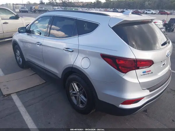5XYZU3LB3JG503902 — 2018 Hyundai Santa FE, фото 3 с аукциона IAAI, Не указано