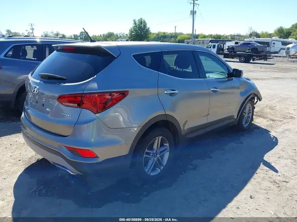 5NMZT3LB9JH084740 — 2018 Hyundai Santa FE, фото 4 с аукциона IAAI, Передняя часть справа