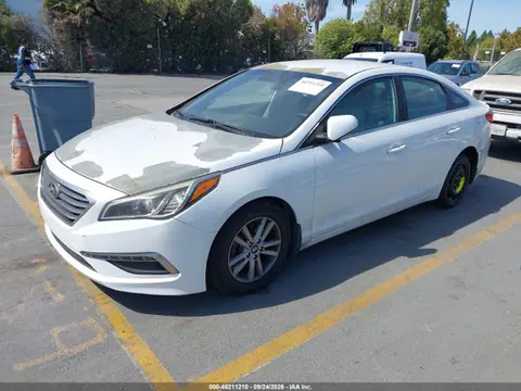 2015 Hyundai Sonata 2.4l Se VIN 5NPE24AF9FH057562 фото 2