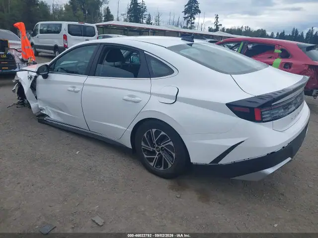 KMHL24JJ7TA158626 — 2026 Hyundai Sonata Hybrid Blue, фото 3 с аукциона IAAI 14.10.2026, Передняя часть