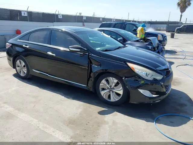 KMHEC4A48EA106828 — 2014 Hyundai Sonata Hybrid Limited, Передняя часть справа (Right Front), фото до ремонта