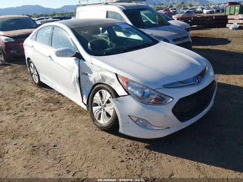 KMHEC4A47FA136128 — 2015 Hyundai Sonata Hybrid Limited, Передняя часть справа (Right Front), фото до ремонта