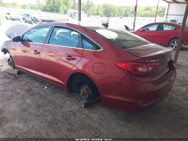 5NPE24AF3FH153784 — 2015 Hyundai Sonata SE, фото 3 с аукциона IAAI 05.10.2026, Повреждения со всех сторон