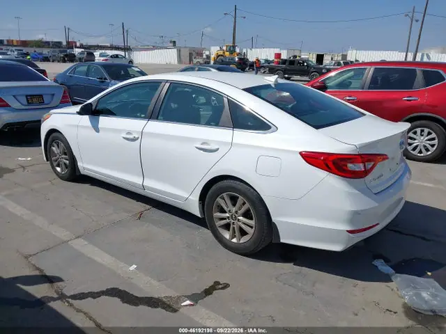 5NPE24AF7FH179952 — 2015 Hyundai Sonata SE, фото 3 с аукциона IAAI 14.10.2026, Угон