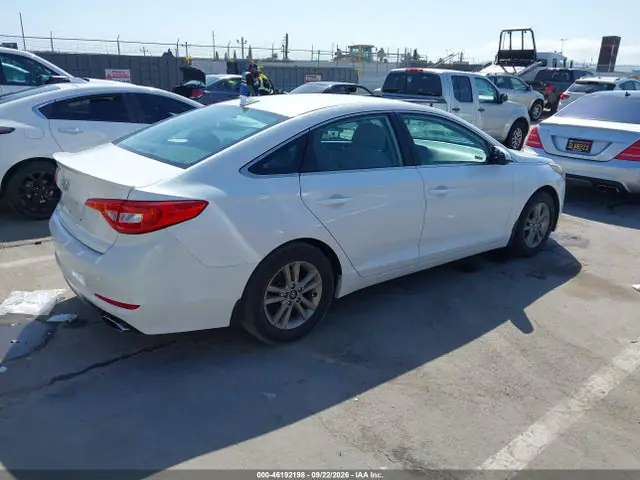 5NPE24AF7FH179952 — 2015 Hyundai Sonata SE, фото 4 с аукциона IAAI 14.10.2026, Угон