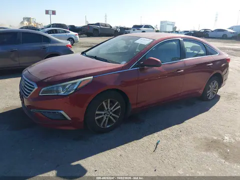 2015 Hyundai SONATA SE VIN 5NPE24AF4FH167614 фото 2