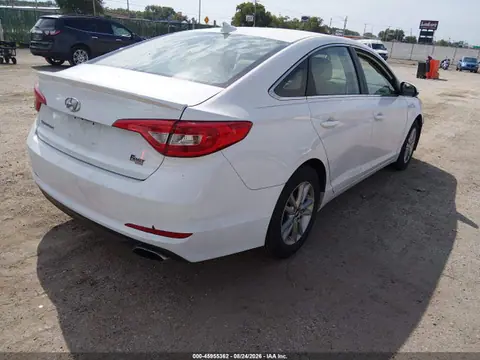 2016 Hyundai SONATA SE VIN 5NPE24AF2GH305877 фото 4