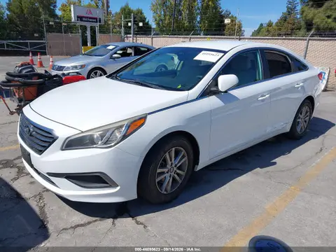 2016 Hyundai SONATA SE VIN 5NPE24AF4GH314001 фото 2