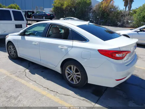 2016 Hyundai SONATA SE VIN 5NPE24AF4GH314001 фото 3