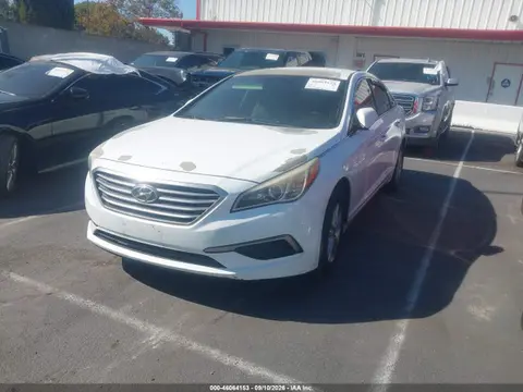 2017 Hyundai SONATA SE VIN 5NPE24AF9HH588926 фото 2