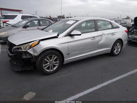 2017 Hyundai SONATA SE VIN 5NPE24AF8HH581921 фото 2