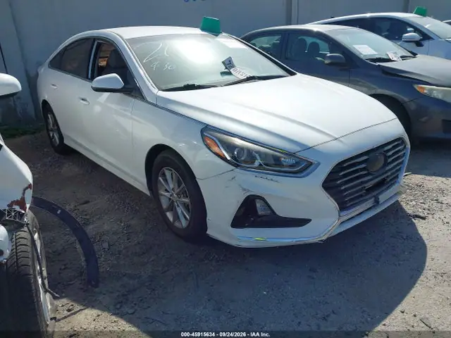 5NPE24AF6JH699584 — 2018 Hyundai Sonata SE, Передняя часть слева (Left Front), фото до ремонта