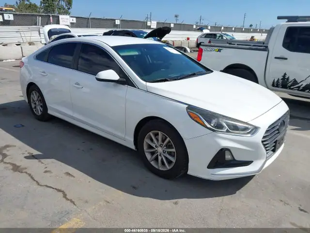 5NPE24AF1JH598288 — 2018 Hyundai Sonata SE, Угон (Theft), фото до ремонта