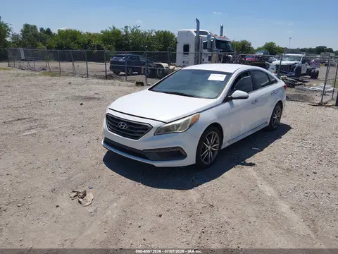 2015 Hyundai Sonata Sport 2.0t VIN 5NPE34AB7FH199337 фото 2