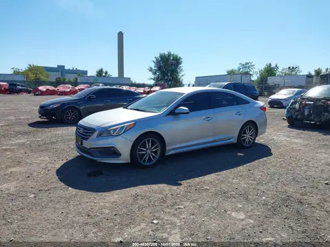 2015 Hyundai Sonata Sport 2.0t VIN 5NPE34AB3FH051671 фото 2