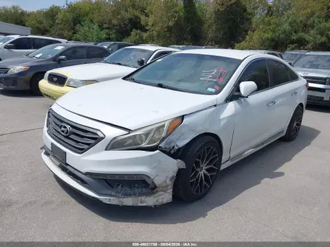 2015 Hyundai Sonata Sport VIN 5NPE34AF2FH132132 фото 2