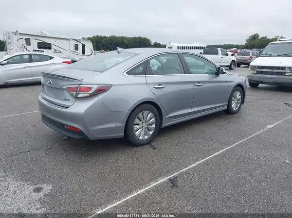KMHE24L1XGA021692 — 2016 Hyundai Sonata, фото 4 с аукциона IAAI 13.10.2026, Естественный износ