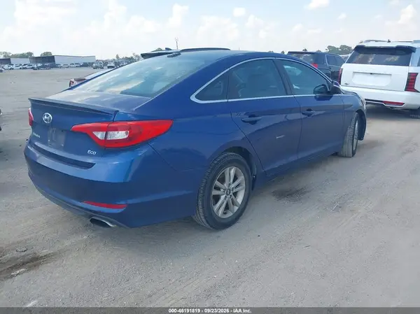 5NPE24AA7GH435769 — 2016 Hyundai Sonata, фото 4 с аукциона IAAI 08.10.2026, Естественный износ