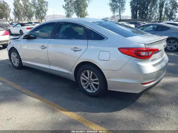 2016 HYUNDAI SONATA VIN 5NPE24AF6GH398662 фото 3