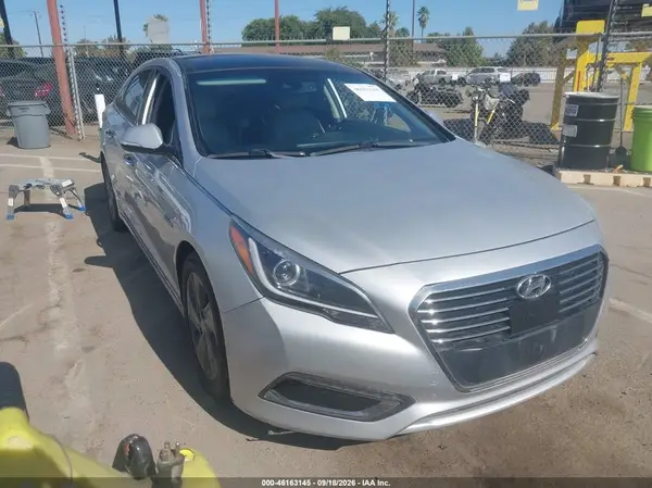 KMHE34L16HA051111 — 2017 Hyundai Sonata, Естественный износ (Normal Wear & Tear), фото до ремонта