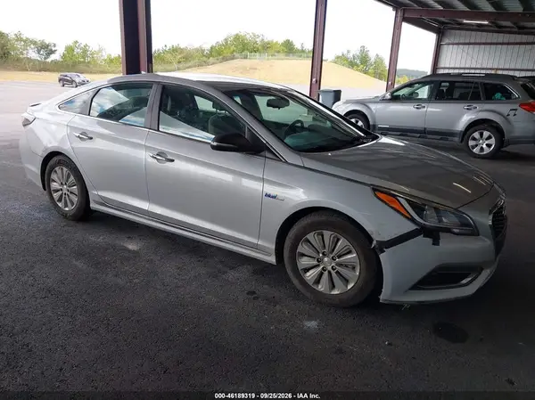 KMHE24L3XHA064321 — 2017 Hyundai Sonata, Повреждения со всех сторон (All Over), фото до ремонта