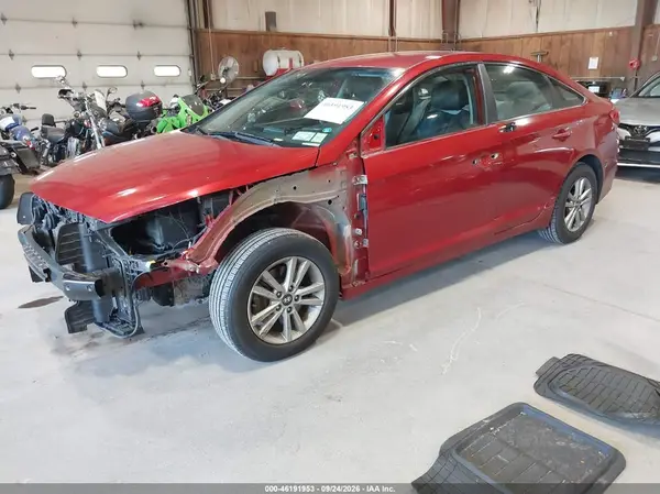 5NPE24AF4HH471755 — 2017 Hyundai Sonata, фото 2 с аукциона IAAI, Передняя часть слева