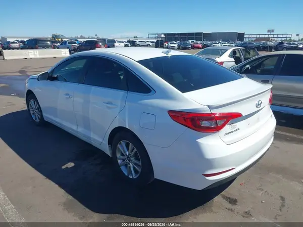 5NPE24AF0HH452359 — 2017 Hyundai Sonata, фото 3 с аукциона IAAI, Передняя часть справа