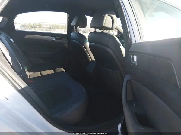 2017 HYUNDAI SONATA VIN 5NPE34AB3HH502004 фото 8