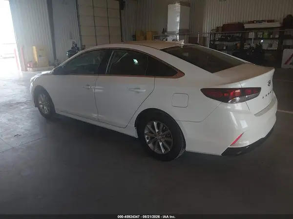 5NPE24AAXJH682226 — 2018 Hyundai Sonata, фото 3 с аукциона IAAI 07.10.2026, Естественный износ