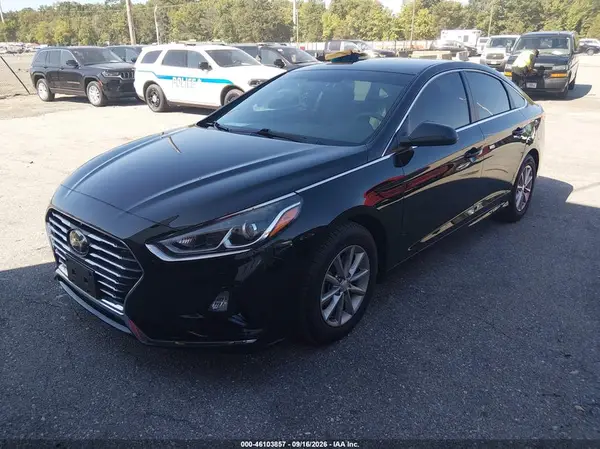 5NPE24AA4JH691696 — 2018 Hyundai Sonata, фото 2 с аукциона IAAI 05.10.2026, Естественный износ