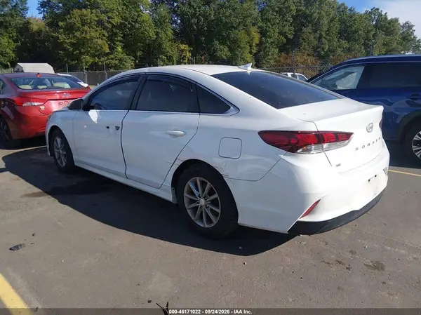 5NPE24AFXJH598581 — 2018 Hyundai Sonata, фото 3 с аукциона IAAI, Угон
